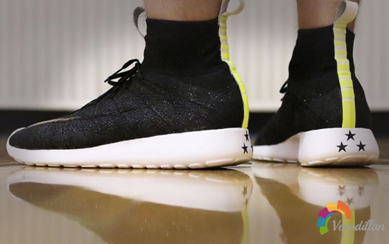 Nike推出Mercurial Superfly Roshe 3R客制鞋款图2