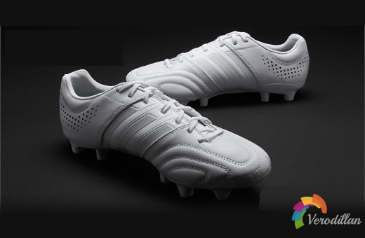 最纯净的足球鞋:adidas adipure 11Pro白/黑配色