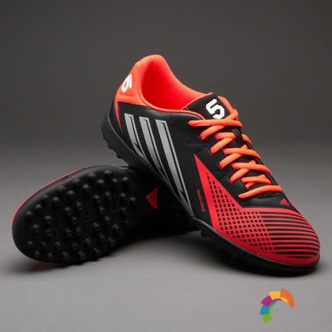 阿迪达斯发售Freefootball X-Pro五人制足球鞋