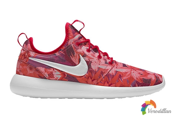 NikeiD推出Roshe Two Florals图案订制选项图2