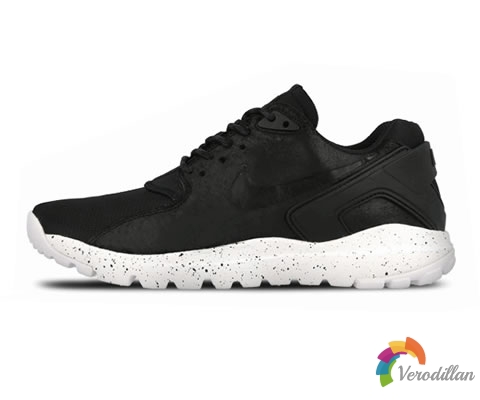 NIKE MOBB ULTRA LOW黑白配色,时尚兼具潮流
