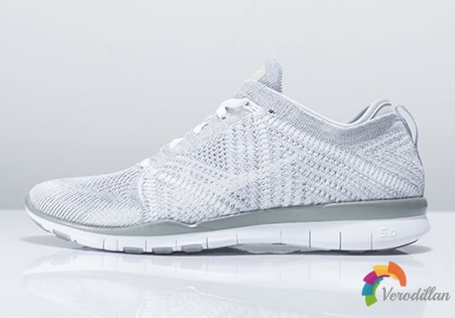 NIKE FREE TR FLYKNIT MTLC PURE PLATINUM全新配色