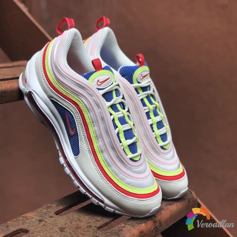 Nike发布Corduroy灯芯绒别注系列