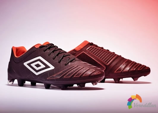 轻量化超纤鞋面:Umbro UX-Accuro Pro足球鞋