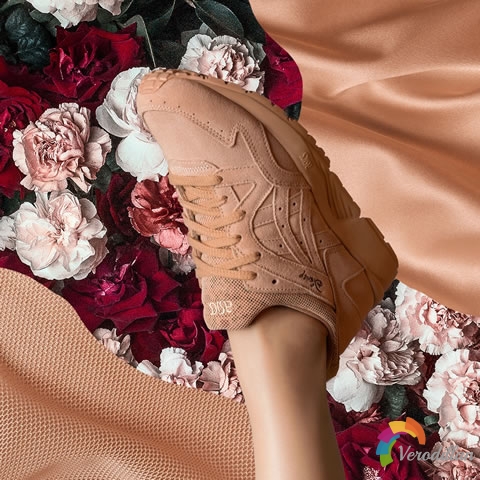 ASICS TIGER联手迪士尼打造美女与野兽系列图2