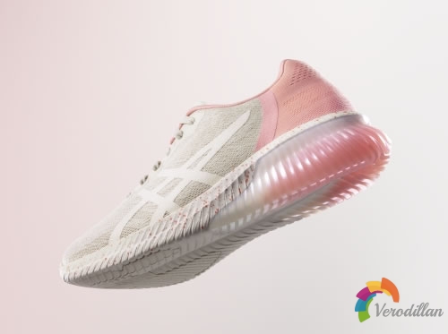 ASICS推出全新樱花设计灵感系列跑鞋