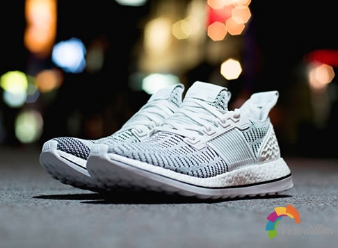 零重力绝佳运动体验:adidas PureBOOST ZG Prime黑白配色