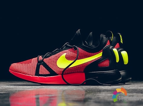 延续经典血脉:Nike Duel Racer中国红配色