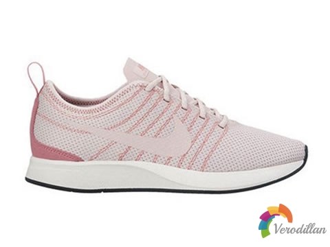 Nike Dualtone Racer全新配色系列,外型简洁犀利