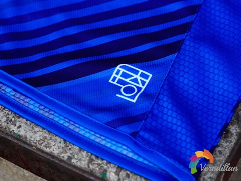 吉林百嘉2018赛季主客场球衣,引入时髦条纹设计图3