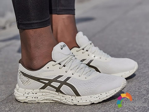 ASICS GEL-EXCITE 6高性能跑鞋,兼具时尚与舒适图1