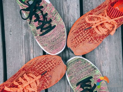 耐克LunarEpic Flyknit Low/UltraBOOST Uncaged对比测评