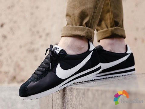简约百搭风:Nike CORTEZ LEATHER阿甘休闲鞋图2