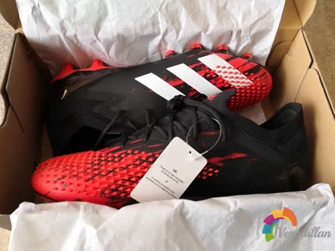 [人草实战]adidas Predator Mutator 20.1 L AG测评图1