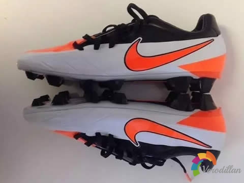 Nike t90系列历代足球鞋盘点图4