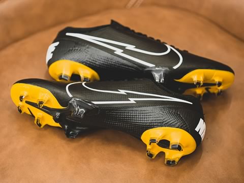 [開箱報告]耐克Vapor 13 Elite Tech Craft怎么樣圖3