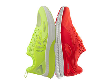 态极up30 1.0和彪马ignite pwrwarm哪个好,怎么选(对比测评)